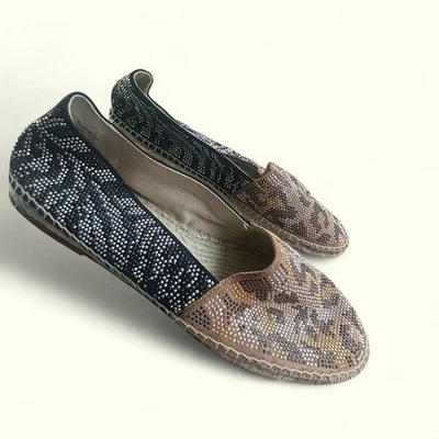 Brian Atwood B Hartwell Alpargatas Estampado Animal Cuero Brillante Talla 9.5 US M Foto 1 de 4