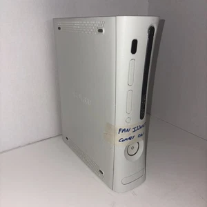 Xbox 360 Blanco Sin Probar o Solo para Piezas y Reparación Sin Cables Sin Mando Sin HDD - Imagen 1 de 7