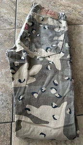 Levi's Premium Slim Lo-Ball Stack Big E Camo Ripped Jeans Men Size 31x34 - Picture 1 of 12