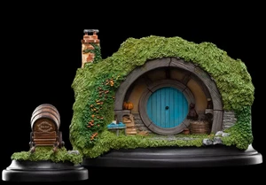 New Weta mini Hobbiton 2A HILL LANE The Lord of the Rings Polystone Scene Statue - Picture 1 of 2