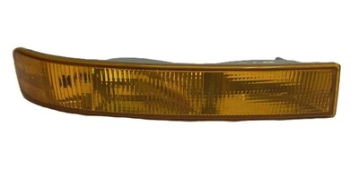 2021 GMC SAVANA 3500 VAN RIGHT FRONT PARKING LAMP TURN SIGNAL OEM 84218438 - Image 1 of 4