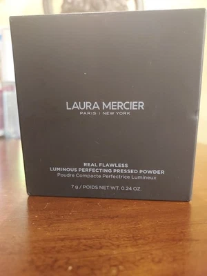 Laura Mercier Real Flawless Luminous Perfecting Pressed Powder Translucent Honey - Image 1 of 3