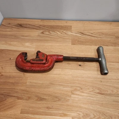 Rigid No. 1A Heavy Duty No. 1-2 Pipe Cutter  1/8 in To 1 1/4” Cutting Tool - Image 1 of 4