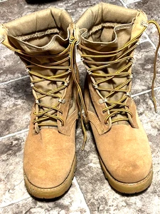  Military Issue Steel Toe Desert Tan Combat Boots Men’s 9.5W Vibram Sole - Picture 1 of 12