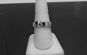Men's 1/4 TCW Channel Set Diamond Wedding Band in 14kt/ White Gold - Picture 1 of 3