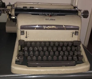 Vintage 1960 RC Allen Visomatic Typewriter Working. Offers Considered - Picture 1 of 12