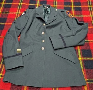 Abrigo de vestir para mujer del Ejército de los Estados Unidos 101o Oficial Aerotransportado/108o Diseño Clásico Talla 12R+ - Imagen 1 de 7