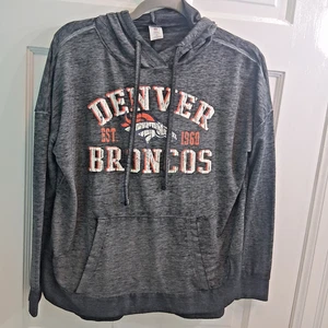 NFL Team Apparel Denver Broncos Damen Hoodie Light Heather Gray Light Medium - Bild 1 von 9