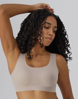 Sujetador sin aros Bali Sin costuras Comfort Revolution EasyLite pulóver suavizante trasero Foto 1 de 4