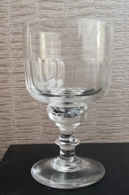 ANCIEN VERRE à ABSINTHE à facettes / pans coupés / XIXème / Absinthe glass - Photo 1/4