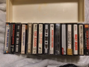 Vintage Storage Case Of 15 Cassettes Tapes country Various Artists 70s 80s 90s - Foto 1 di 7