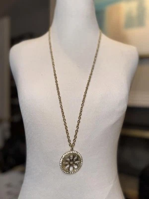 Collar llamativo con detalles de diamantes de imitación Foto 1 de 4