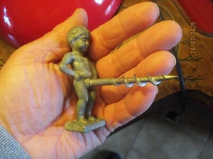 Ancien Tire Bouchon Régule patiné , à astiquer au Manneken Pis vrille zizi acier - Picture 1 of 6