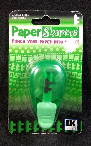 Poinçon à Papier EK Success 'Petite Clôture' Modèle PSP52C - Manque Maillons Collection