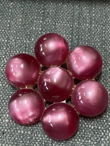LARGE VTG 2” RASPBERRY LUCITE FLOWER PIN/ BROOCH- COSTUME JEWELRY - Picture 1 of 2