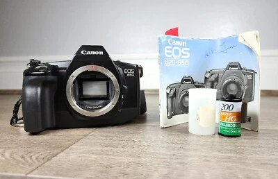 Canon EOS 650 35mm FILM SLR Analog Camera Body, NO Battery! - Image 1 of 4