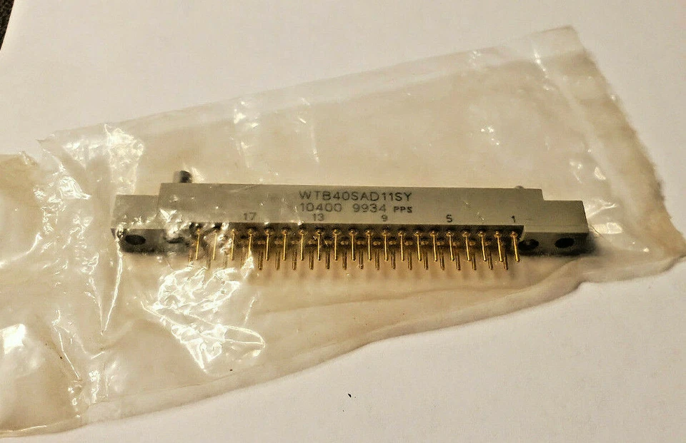 AIRBORN WTB40SAD11SY Rectangular MIL Spec Connector - Image 1 of 3