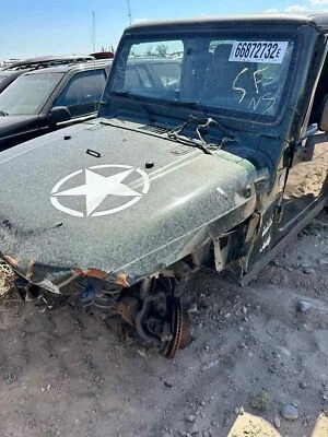 Used Left Sun Visor fits: 2005 Jeep Wrangler L. w/air bag warning label Left Gra - Image 1 of 4