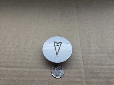 Cubierta de buje tapa central plateada Pontiac OEM 1992-1996 Grand Am Grand Prix 10172980 Foto 1 de 4