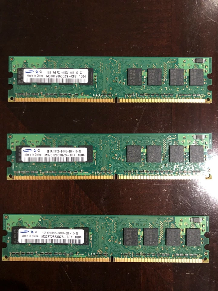 Samsung PC2-6400 1 GB DIMM 800 MHz DDR2 SDRAM Memory (M378T2863QZS-CF7) - Image 1 of 1