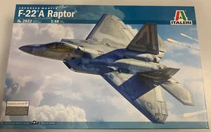 Italeri Flugzeug F-22 A Raptor Lookheed Martin 1/48 I2822 0922 - Bild 1 von 1