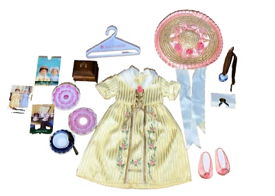 美国女孩娃娃 Felicity's Tea Lesson 礼服和茶课(爸爸和配件) — 第 1/4 张图片