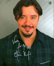 Efren Ramirez Napoleon Dynamite "Vote For Me!" Signed 8x10 Photo Wizard World
