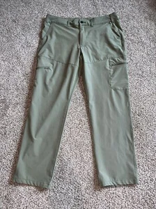 Magellan Outdoors Classic Fit Green Moisture Wicking Cargo Pants 38W (40x31.5) - Picture 1 of 14