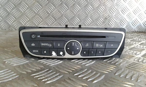 Autoradio CD - RENAULT Megane III (3) - Réf : 281150030R - Picture 1 of 6