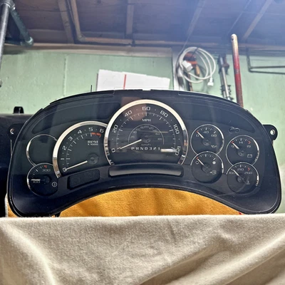 2003-2006 Cadillac Escalade Chrome Instrument Cluster 0 Mile Programing Avail - Image 1 of 4
