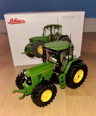 Schuco John Deere 7700 1:32 Scale - Image 1 of 4