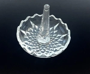 Vintage Clear Lead Crystal Glass Ring Holder Jewelry/Trinket Dish - Picture 1 of 8