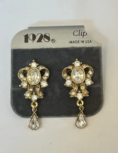 1928 Vintage Rhinestone Gold Tone Clip On Earrings USA Victorian NEW NWT - Picture 1 of 4