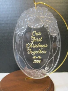 Adorno Hallmark Keepsake Our First Christmas Together 1998 Acrílico Transparente De Colección - Imagen 1 de 8