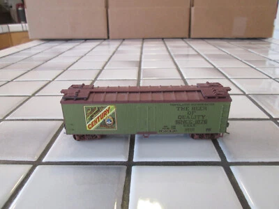 CENTURY BEER reefer car HO scale - Image 1 of 4