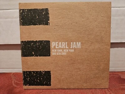 CD - Pearl Jam - MSG, New York, NY 7/8/03 Bootleg NYC 2003 Madison Square Garden - Imagem 1 de 2