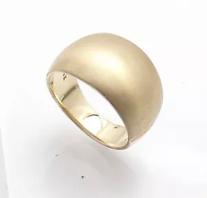 Size 7 Domed Satin Shiny Graduated Band Ring Real Solid 14K Yellow Gold - Picture 1 of 4
