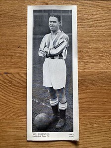 TOPICAL TIMES FOOTBALLERS - KEN WILLINGHAM HUDDERSFIELD TOWN F.C. 1930s