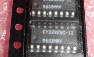 CY2292sc-12 Three-pll General-purpose Eprom Programmable Clock Generator - Picture 1 of 3