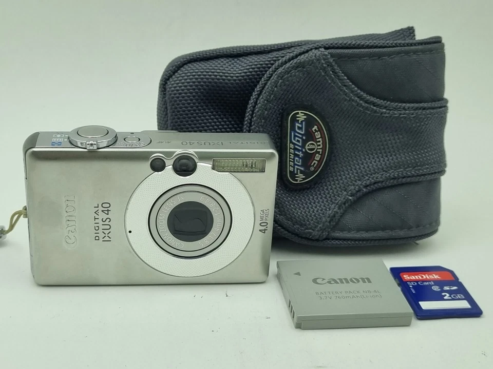 Canon PowerShot SD300 IXUS 40 4.0MP Digital ELPH Digital Camera SD Card Battery - Image 1 of 4