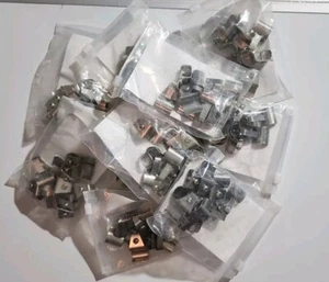 100Pcs Vinyl Siding Clips Hooks Hanger No-Hole Needed 10 Packs X 10 W/ Screw - Picture 1 of 5