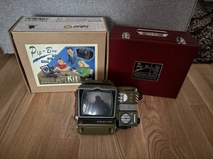 Fallout Pip-Boy 2000 Mk VI – Bausatz von The Wand Company - Bild 1 von 12