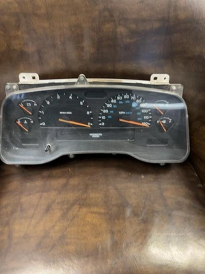 Dodge Dakota 2001-02 velocímetro OEM 56045646AC Foto 1 de 3