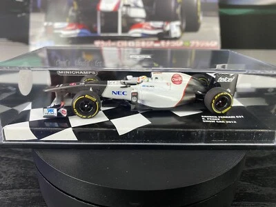 Sergio Perez 2012 Sauber Showcar Minichamps 1/43 - Image 1 of 4