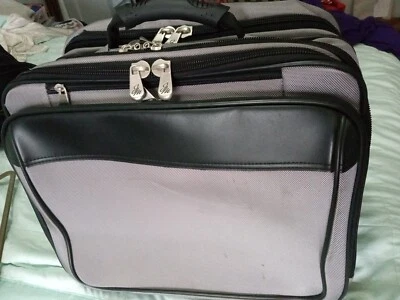 Equipaje Joy Mangano Dos Ruedas Gris Mango Plegable Excelente Estado Foto 1 de 4