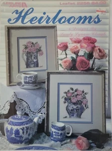 Artes de ocio reliquias contadas punto de cruz folleto rosas florales - Imagen 1 de 2