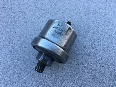 Porsche 911 Öldruck Sender 2/66 #1 C# 49 901 741 551 01 - Image 1 of 4