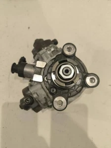 Volvo XC60 2017 Diesel fuel high pressure pump 31372081 YOU37334 - Picture 1 of 4
