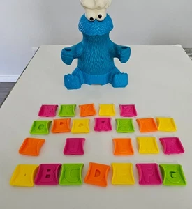 Sesame Street Cookie Monster Play Doh Letter Soup Lunch 2010 READ - Bild 1 von 17