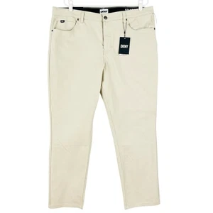 Pantalones DKNY Para Hombre Stanton Ultimate Elastizados Calce Ajustado Beige Talla 38x30 Tiro Medio Nuevos con Etiquetas - Imagen 1 de 14